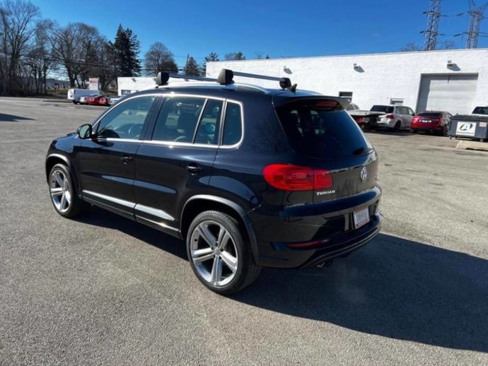 2016 Volkswagen Tiguan R-LINE